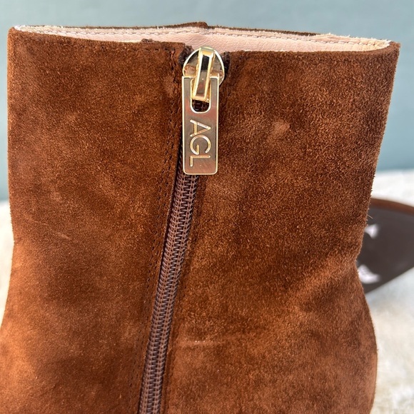 EUC Agl Brown Ankle Boots with Pointed Toe and Stiletto Heel Size 35.5 Suede - Picture 8 of 10